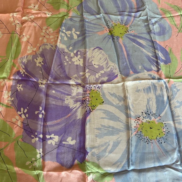 Vera Bradley Pink and Purple Floral Scarf all silk - Picture 7 of 11